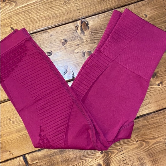 Deep Red Gymshark Leggings - Picture 3 of 5